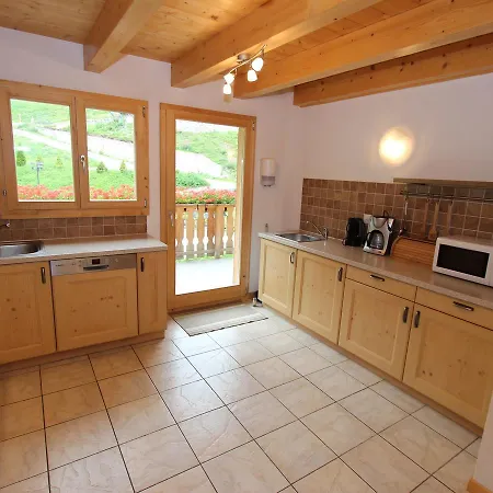 Luxury With Jacuzzi In Chalet